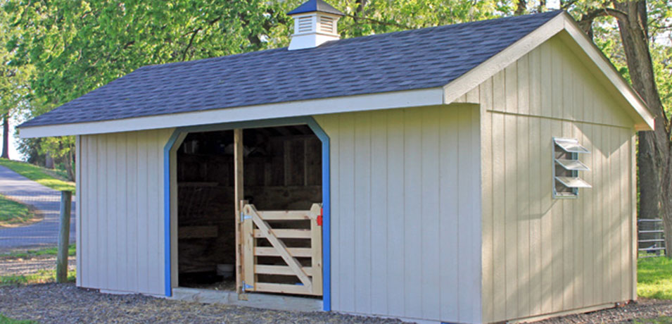 unique run-in shed